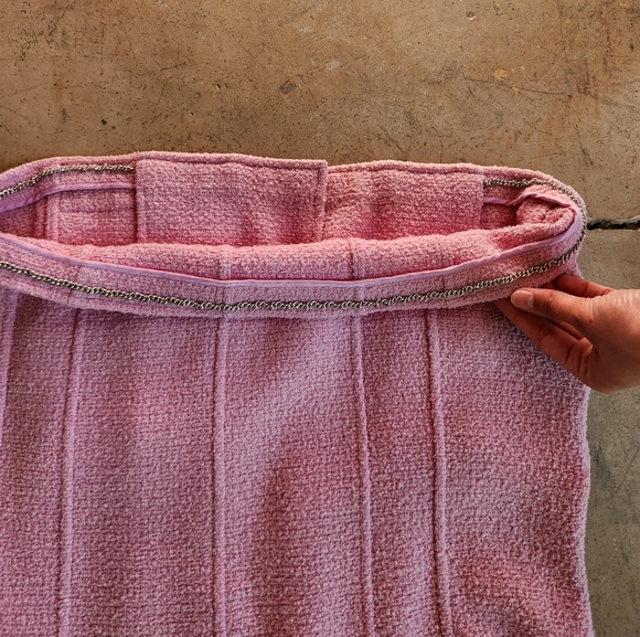 Vintage Chanel Suit - Picture 7 of 15